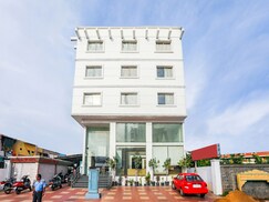 OYO 15607 Greenwood Inn and Suites, Mysore OYO 15607 Greenwood Inn and Suites, Mysore