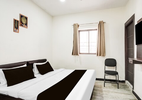 Hotel O Tridev Agra