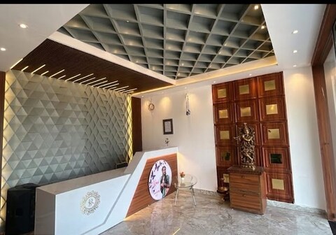SR PARIKSHIT HAVEN