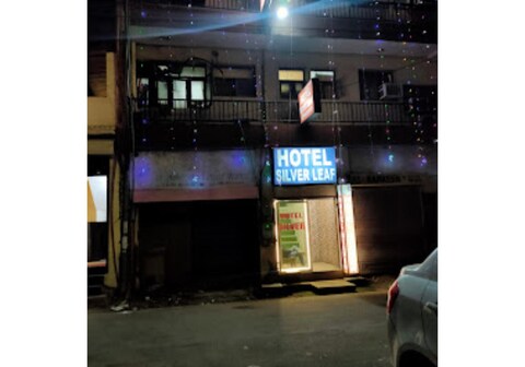 HOTEL SILVER LEAF