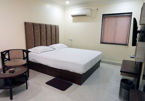 ROY & ROY Guest House