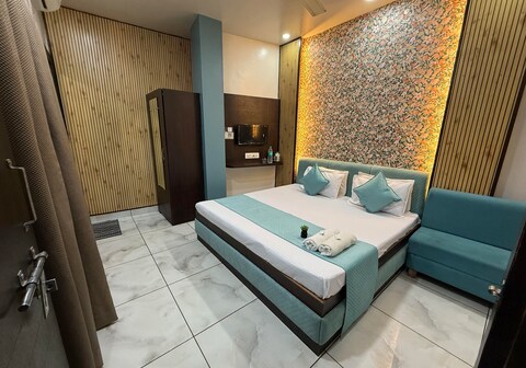 hotel krishna palace