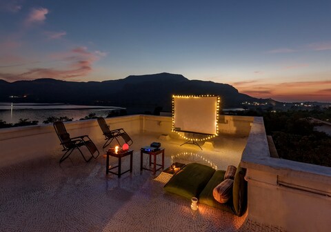 CosmicStays Afita Mohari Solar Powered Lakehouse