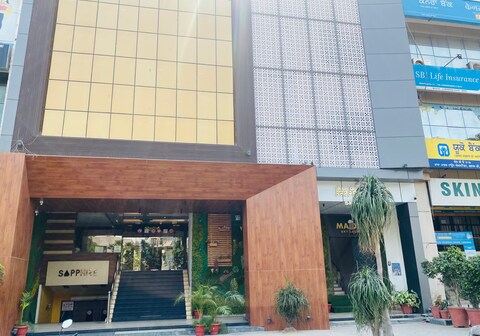 HOTEL SILVER STONE