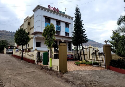 Sandesh Resort