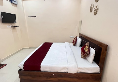 R K LODGE Near Ram Lalla Temple @Ayodhya