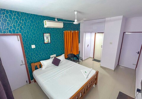Adora Waves Service Apartment