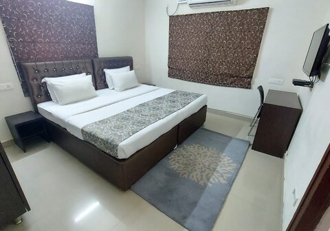 Sapphire Asta Apartments
