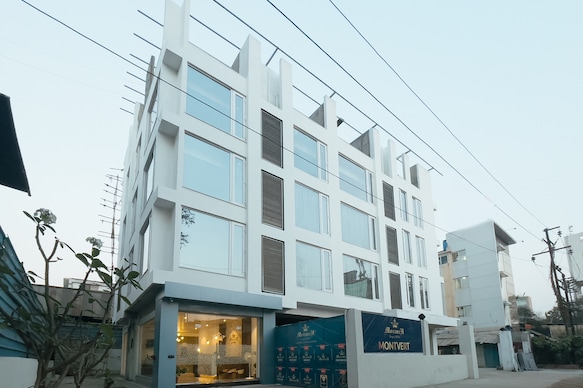 Monarch Montvert Rabale