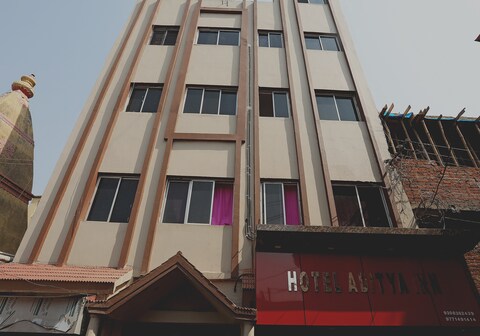 Collection O Aditya Inn