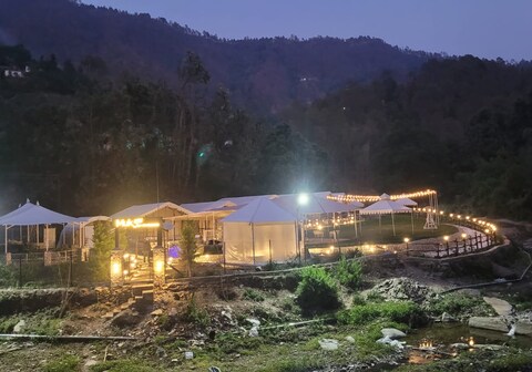 Mukshwaa by Riverside