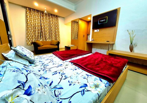 Hotel Crown Plaza