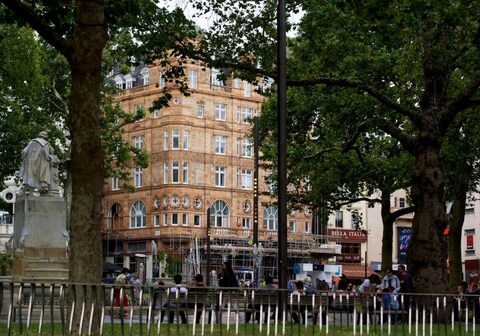 فيكتوري هاوس ليسيستر سكوير