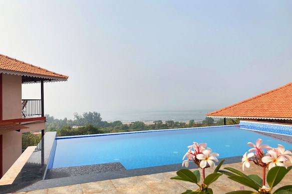 Darya Seaview Resort ladghar