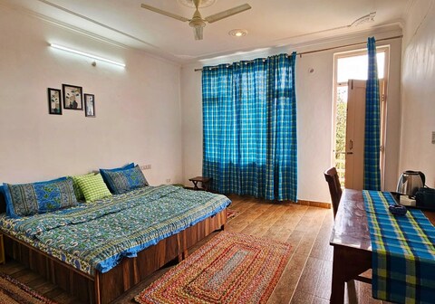 Mustard House, Mcleod Ganj