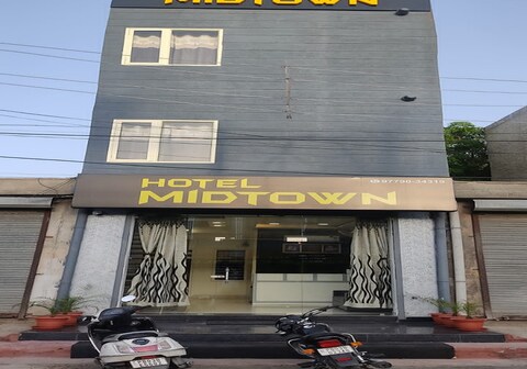 Hotel Midtown, Bathinda
