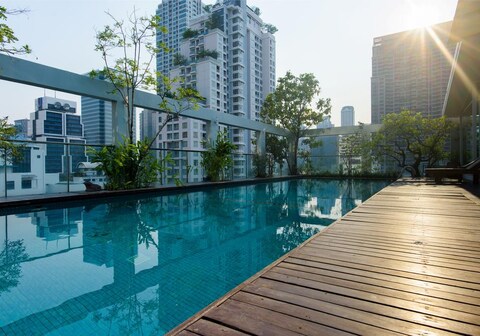 Sabai Sathorn Serviced Apartment