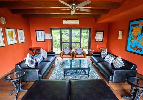 Woodside Villa 13by14