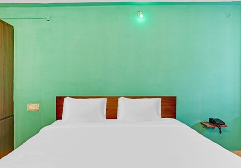 Hotel O Veda Residency