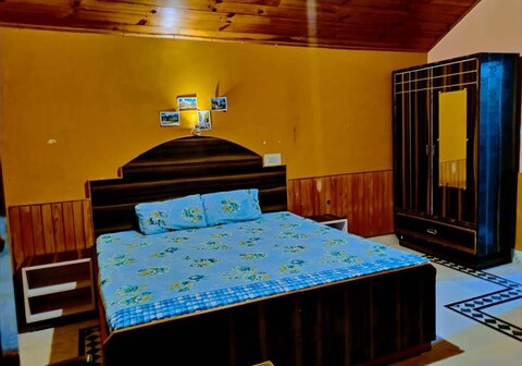 Parvati house Dharamkot (Mcleod Ganj)