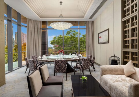 Pullman Haining
