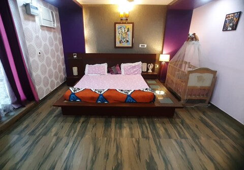 JANNAT - Peaceful Stay At Prime location