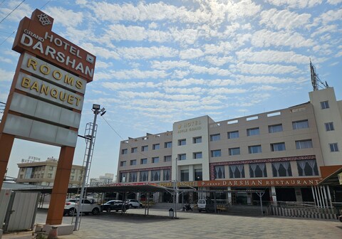 Hotel Grand Darshan Vadodara