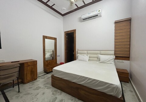 Satyam Hotel and Restaurant