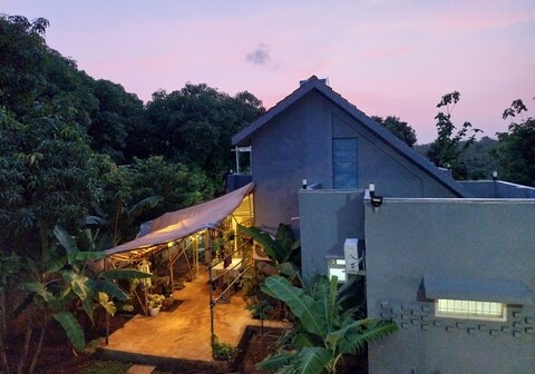 Esher - The Home Stay