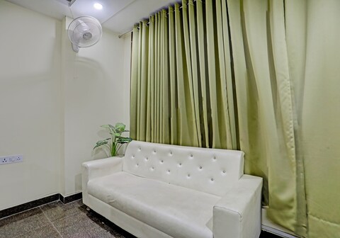 Townhouse The Gahmar Inn