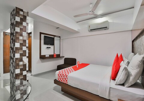 Super Hotel O Keshav