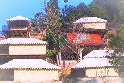 Pine pioneer the eco resort , seetla mukteshwa, Mukteshwar Pine pioneer the eco resort , seetla mukteshwa, Mukteshwar