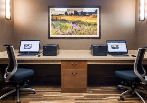 Best Western Plus Cottontree Inn