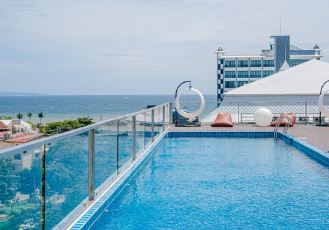 HT9 HOTEL Jomtien Beach