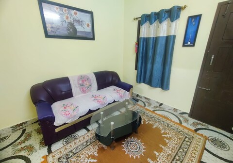 1BHK Homestay Near Airport