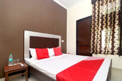 OYO 19355 Hotel Blessing Inn, Jalandhar OYO 19355 Hotel Blessing Inn, Jalandhar