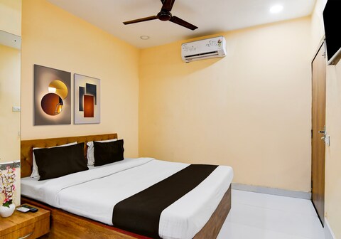Hotel O New Hotel Philips Sealdah Railway Station