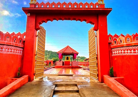 Santkrupa Villa Resort