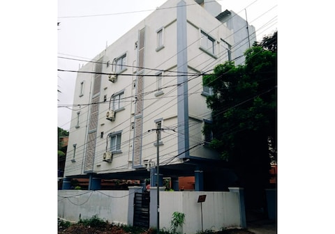 Olive 1BHK Near AIG Hospital