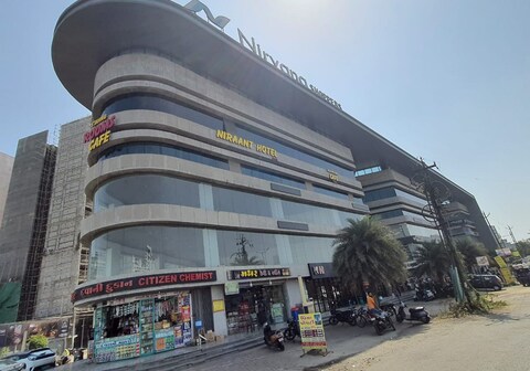 NIRAANT LUXURY HOTEL