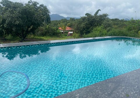 Anokkha lake view studio