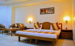 Hotel Ashray, Ujjain Hotel Ashray, Ujjain