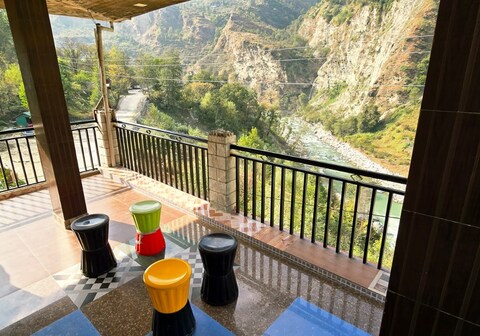 The aston hills kasol