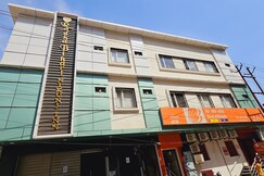 Radha Bihari Nikunj Inn, Vrindavan Radha Bihari Nikunj Inn, Vrindavan