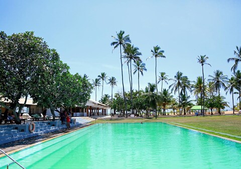 Pegasus Reef - A Beach Resort in Colombo