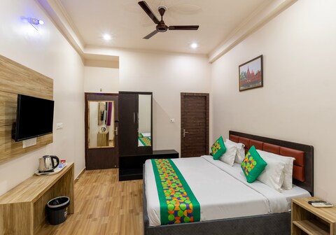 Treebo Om Shree Banaras