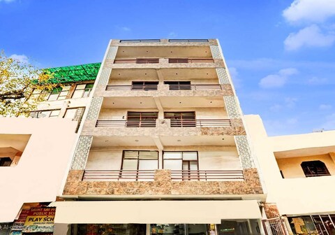 Hotel O Adarsh Nagar Metro Station Delhi Formerly Family Inn