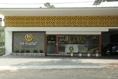 In Hayat, Cochin In Hayat, Cochin