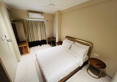 Indie Stays Studio Kharadi