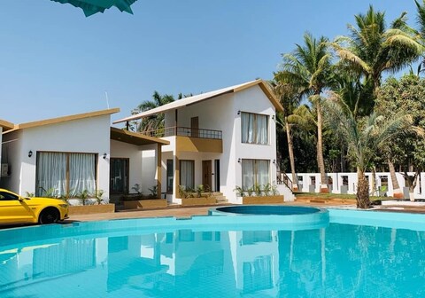 Club 09 By Himani Resorts